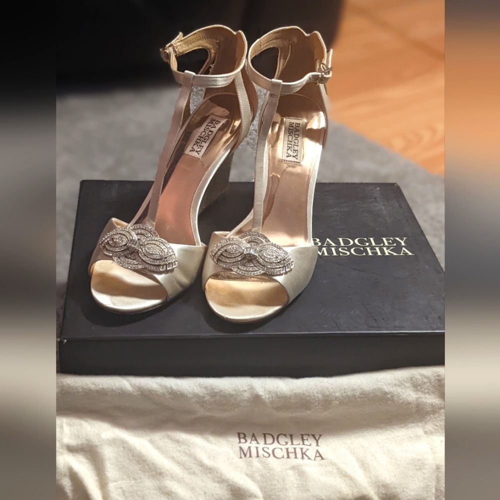 BADGLEY MISCHKA Wedges